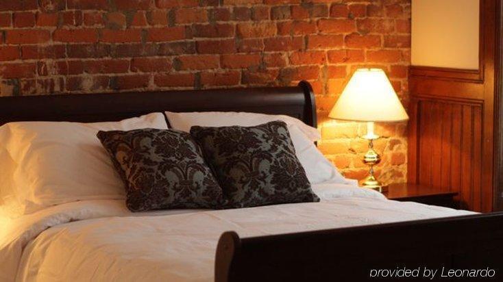 Auberge De La Place Royale Монреаль Экстерьер фото